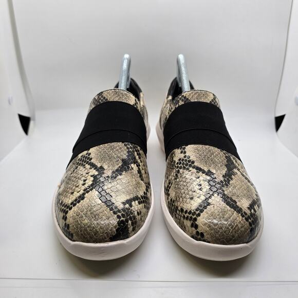 Clarks Kayleigh River Loafers-Snake Skin design-Women's 8.5‎ - Picture 2 of 8